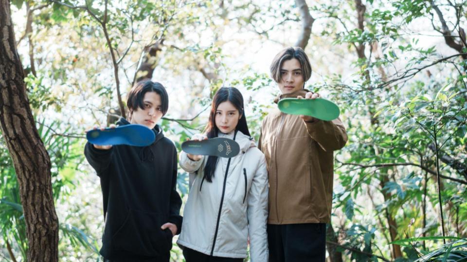 ご支給のSUPERfeet事例素材